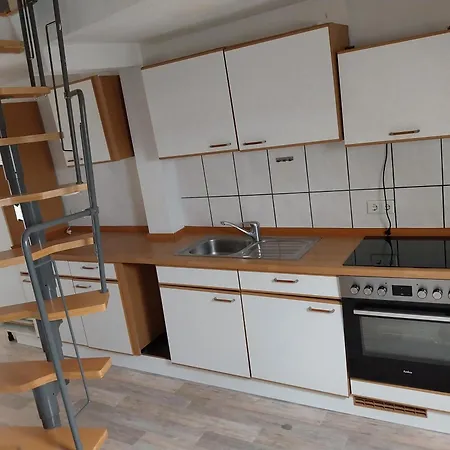 Appartement 2 Monteur- Und Mit Kleinen Wintergarten